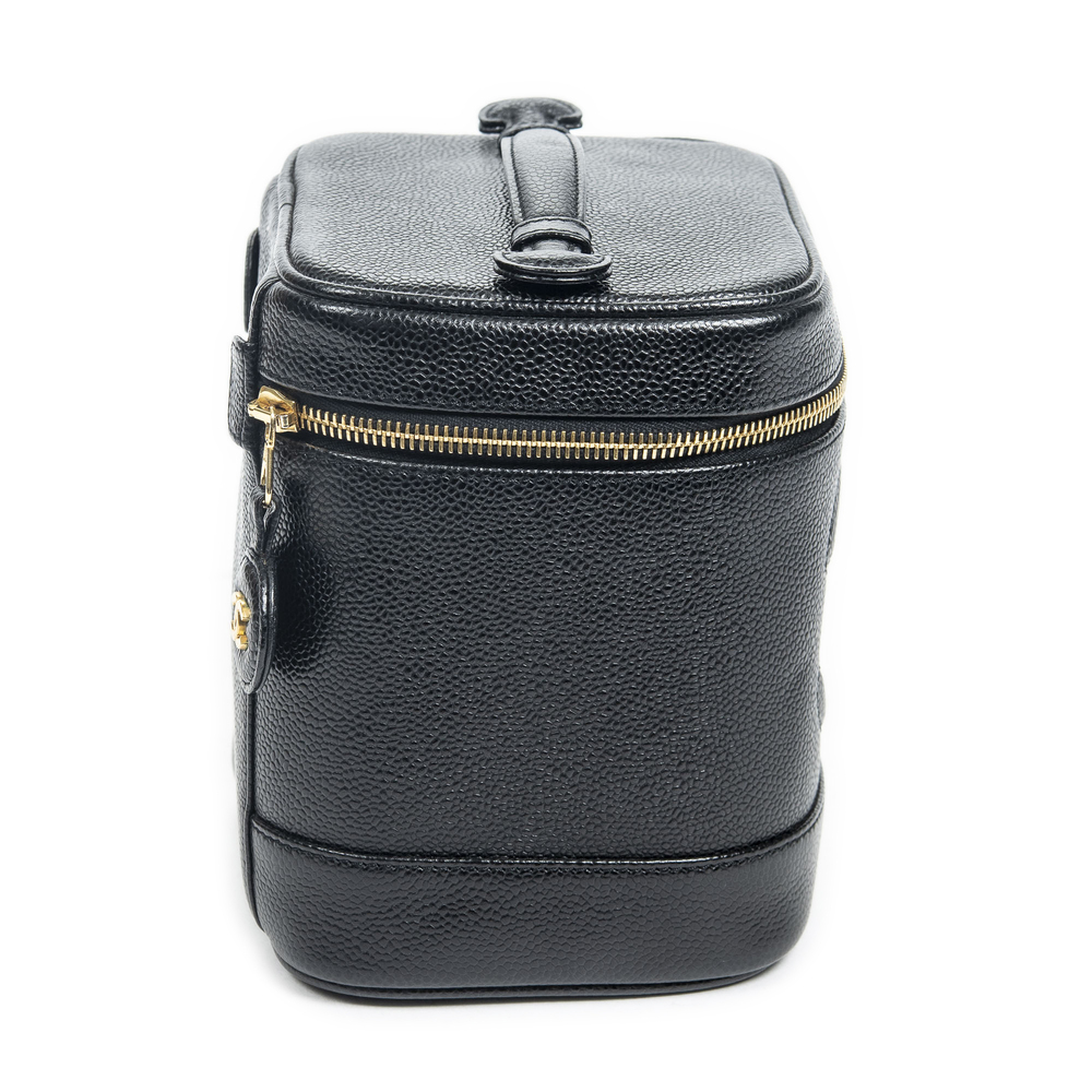 Chanel CC Tall Vanity Case - Picture 4 of 11